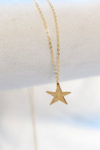 Load image into Gallery viewer, Star Necklace