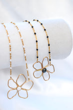 Load image into Gallery viewer, Blooms Aloha Necklace