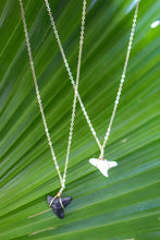 Load image into Gallery viewer, Shark Tooth Necklace