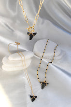 Load image into Gallery viewer, Shark Tooth Necklace