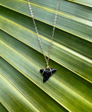 Load image into Gallery viewer, Shark Tooth Necklace