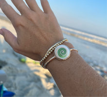 Load image into Gallery viewer, Glowing Shell Cuff Bracelet
