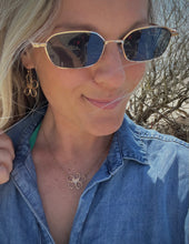Load image into Gallery viewer, Blooms Groovy Necklace
