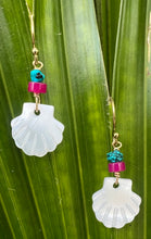 Load image into Gallery viewer, Beach Babe Earrings
