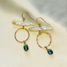 Load image into Gallery viewer, Pearls of Funk Earrings
