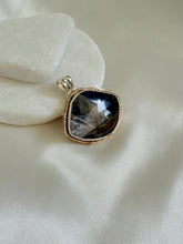 Load image into Gallery viewer, Sapphire (Gold Sheen) Sparkle Pendant
