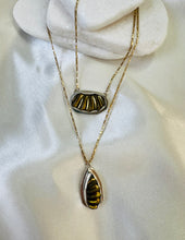 Load image into Gallery viewer, Shell of Gold Necklace
