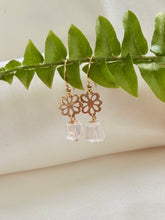 Load image into Gallery viewer, Blooms Stoned Earrings
