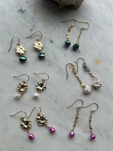 Load image into Gallery viewer, Bella Earrings
