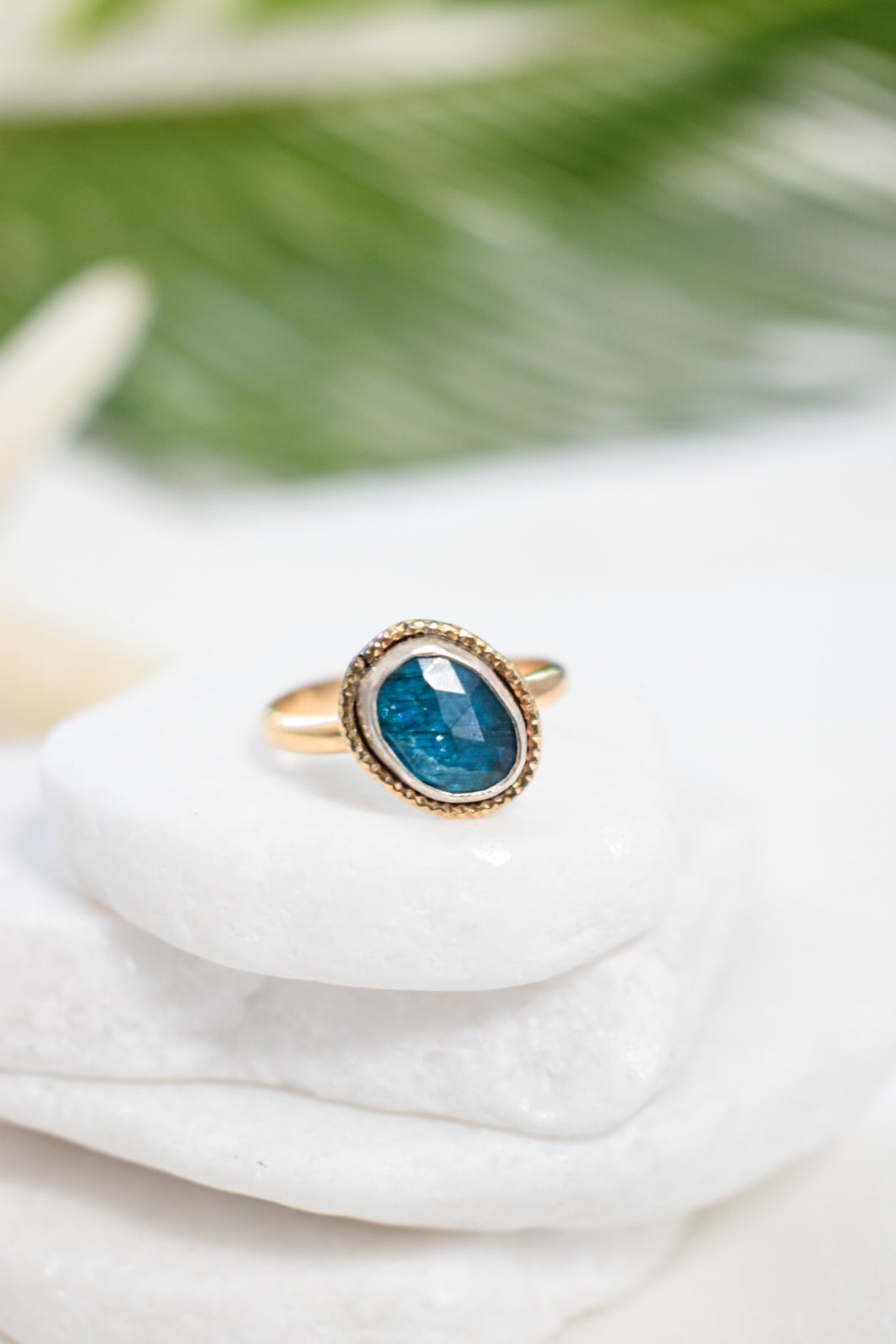 Apatite Beauty Ring