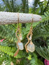 Load image into Gallery viewer, Waves of Labradorite Earrings
