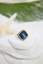 Load image into Gallery viewer, Labradorite Sparkle Ring
