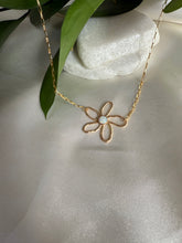 Load image into Gallery viewer, Bloom and Bright Necklace
