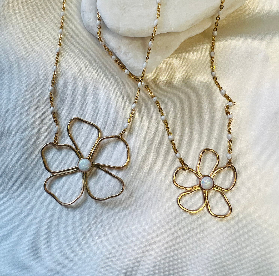 Blooms Aloha Necklace