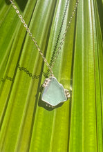 Load image into Gallery viewer, Seaglass Hawaiian Necklace
