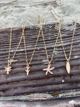 Load image into Gallery viewer, Starfish Necklace
