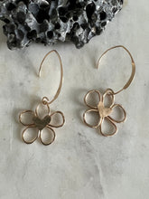 Load image into Gallery viewer, Blooms Groovy Drop Style Earrings
