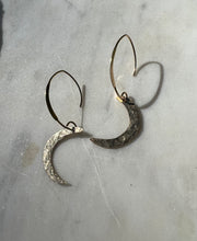 Load image into Gallery viewer, Gold Crescent Moon Earrings
