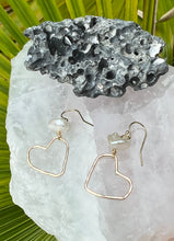 Load image into Gallery viewer, Hammered Heart Earrings
