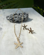 Load image into Gallery viewer, Starfish Necklace
